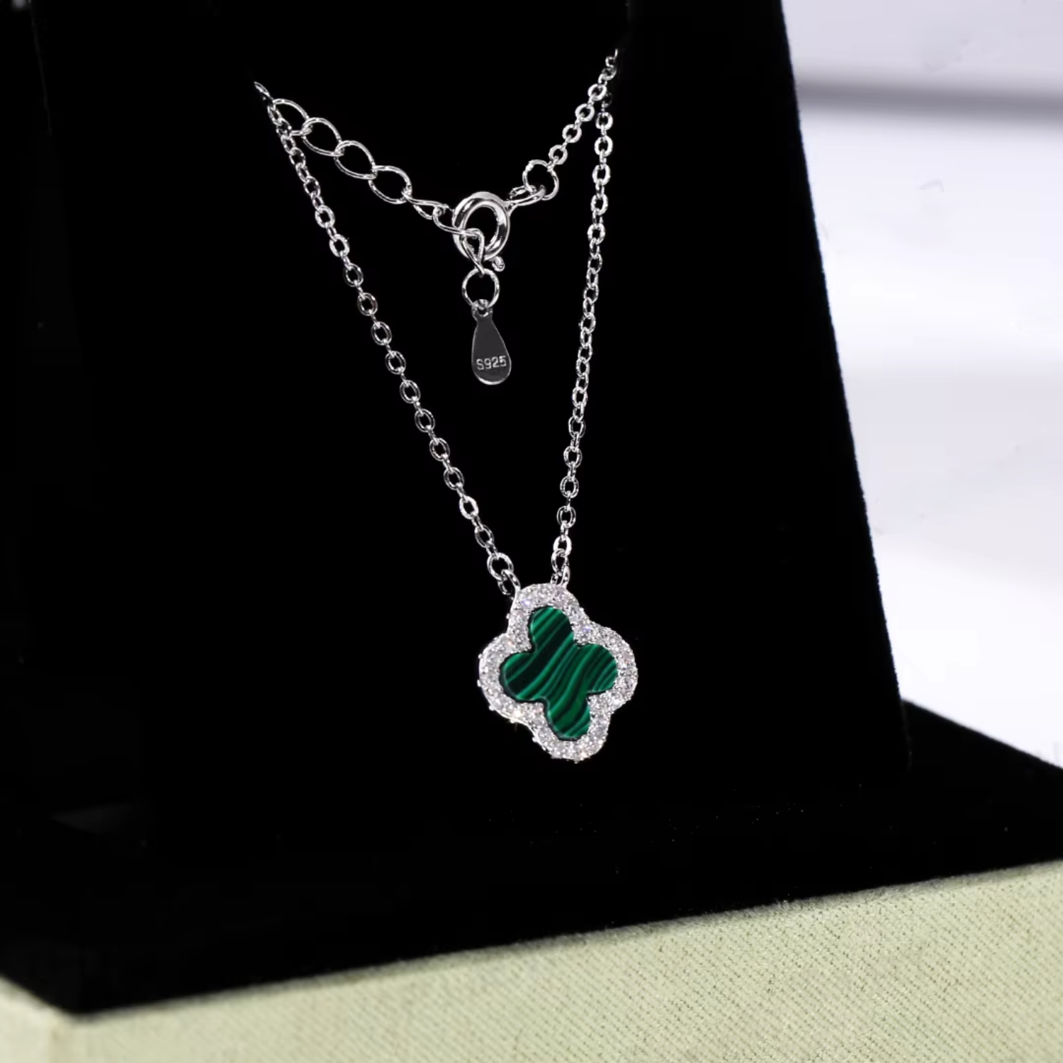 Klee Diamant Halskette